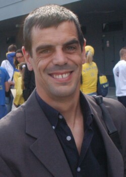 POR_MOREIRA Cesar